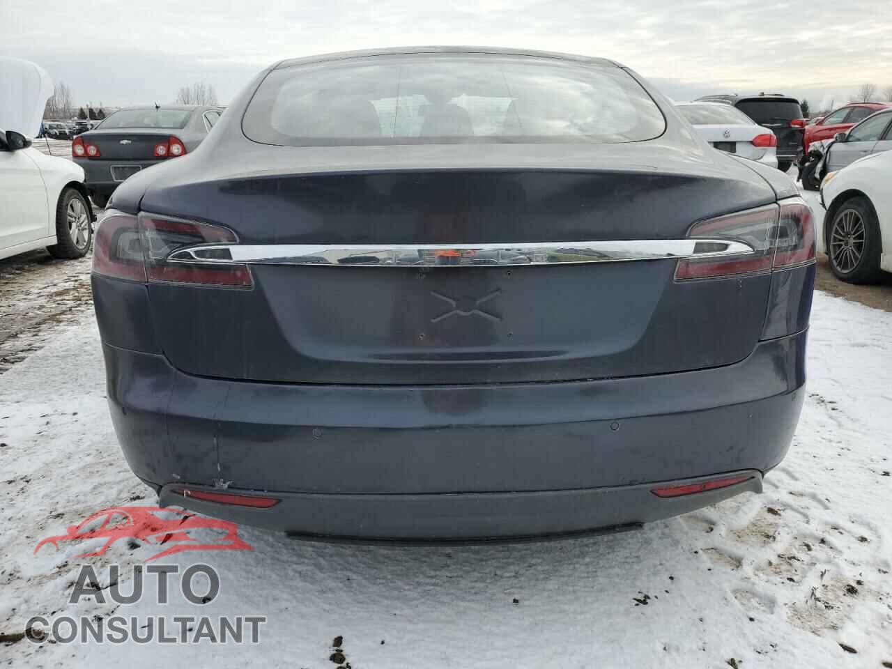 TESLA MODEL S 2015 - 5YJSA1E14FF112906
