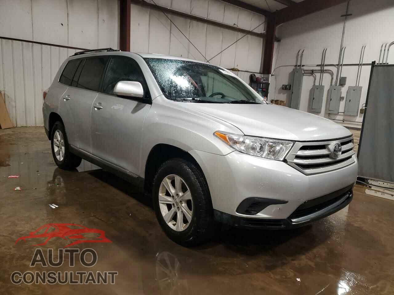 TOYOTA HIGHLANDER 2012 - 5TDBK3EH1CS109782