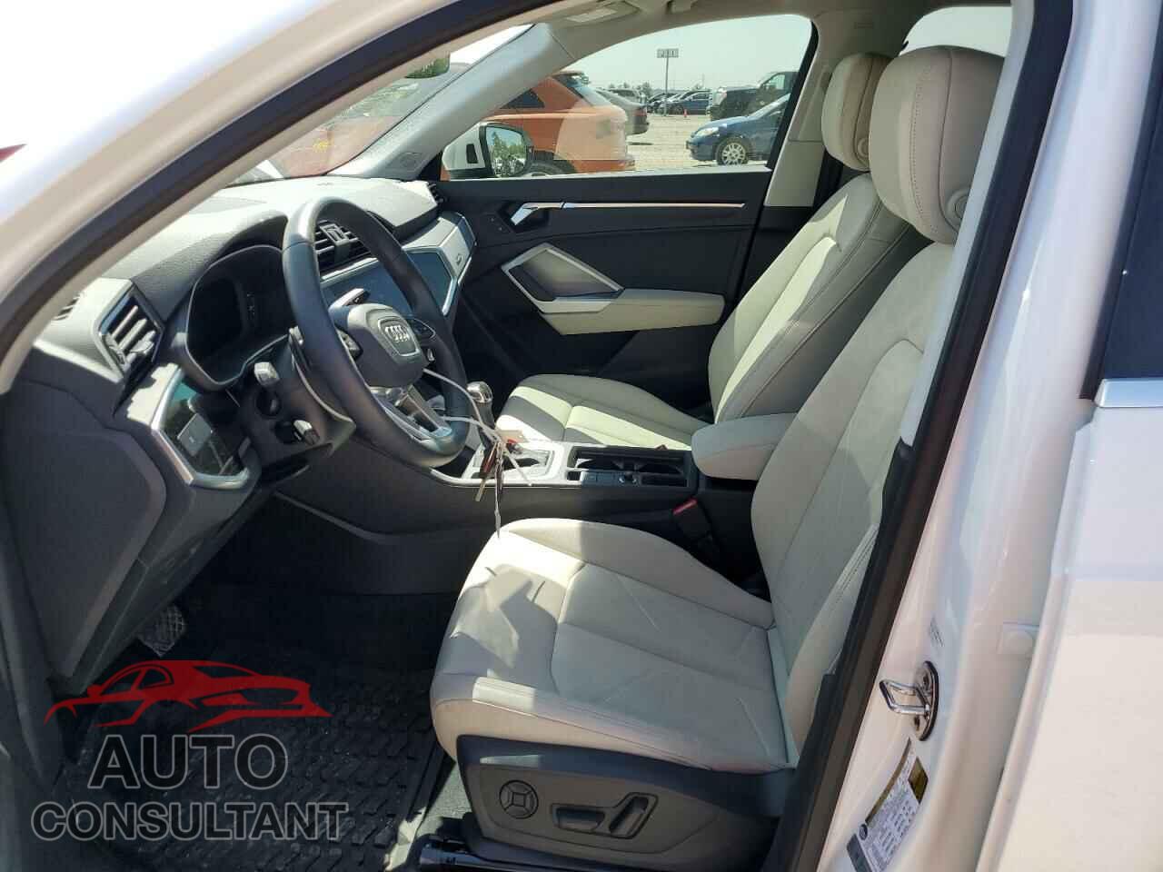 AUDI Q3 2021 - WA1DECF36M1027459