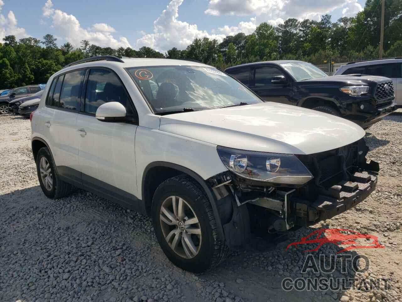 VOLKSWAGEN TIGUAN 2016 - WVGAV7AXXGW570035