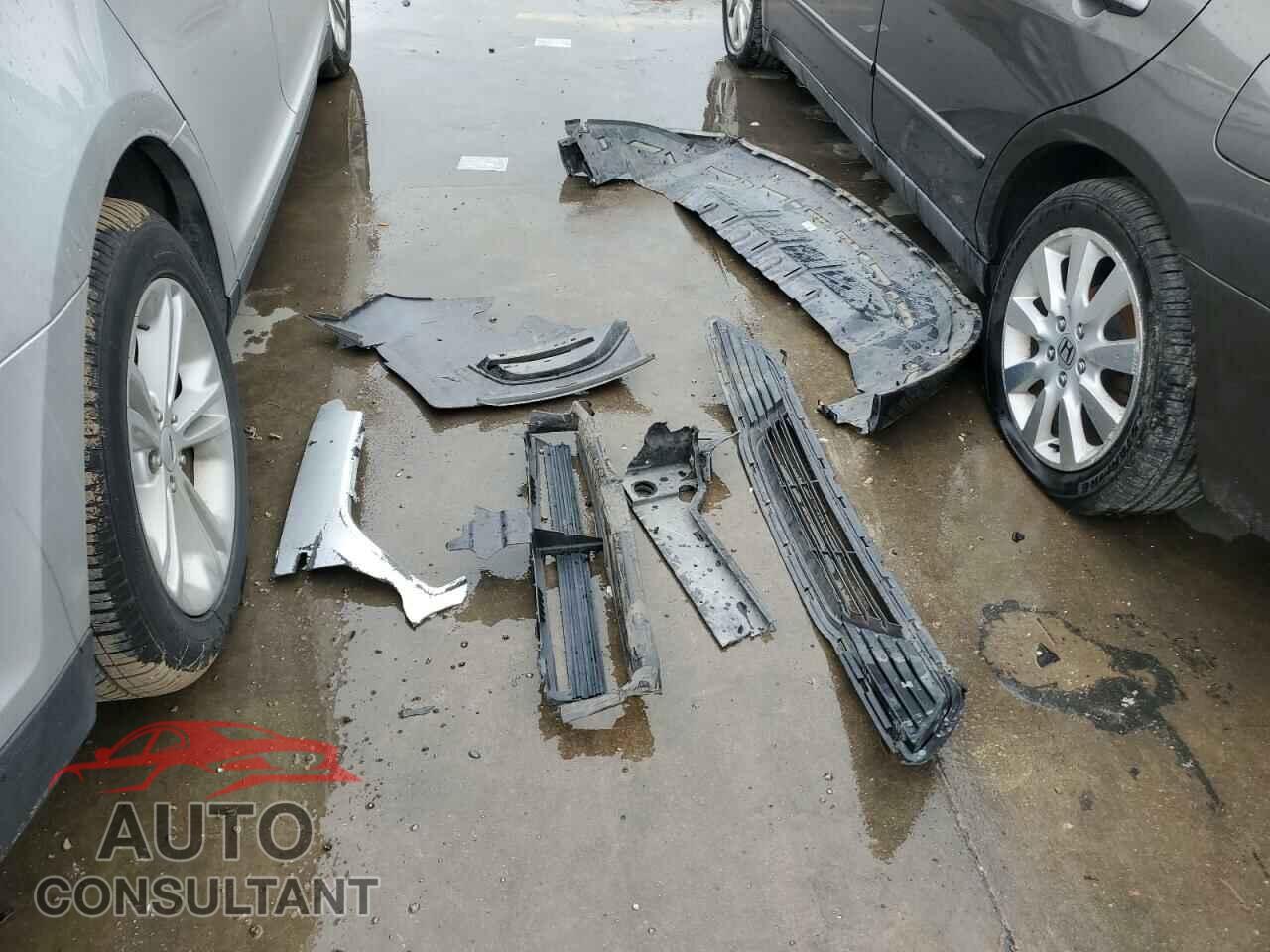 FORD TAURUS 2018 - 1FAHP2D80JG119921