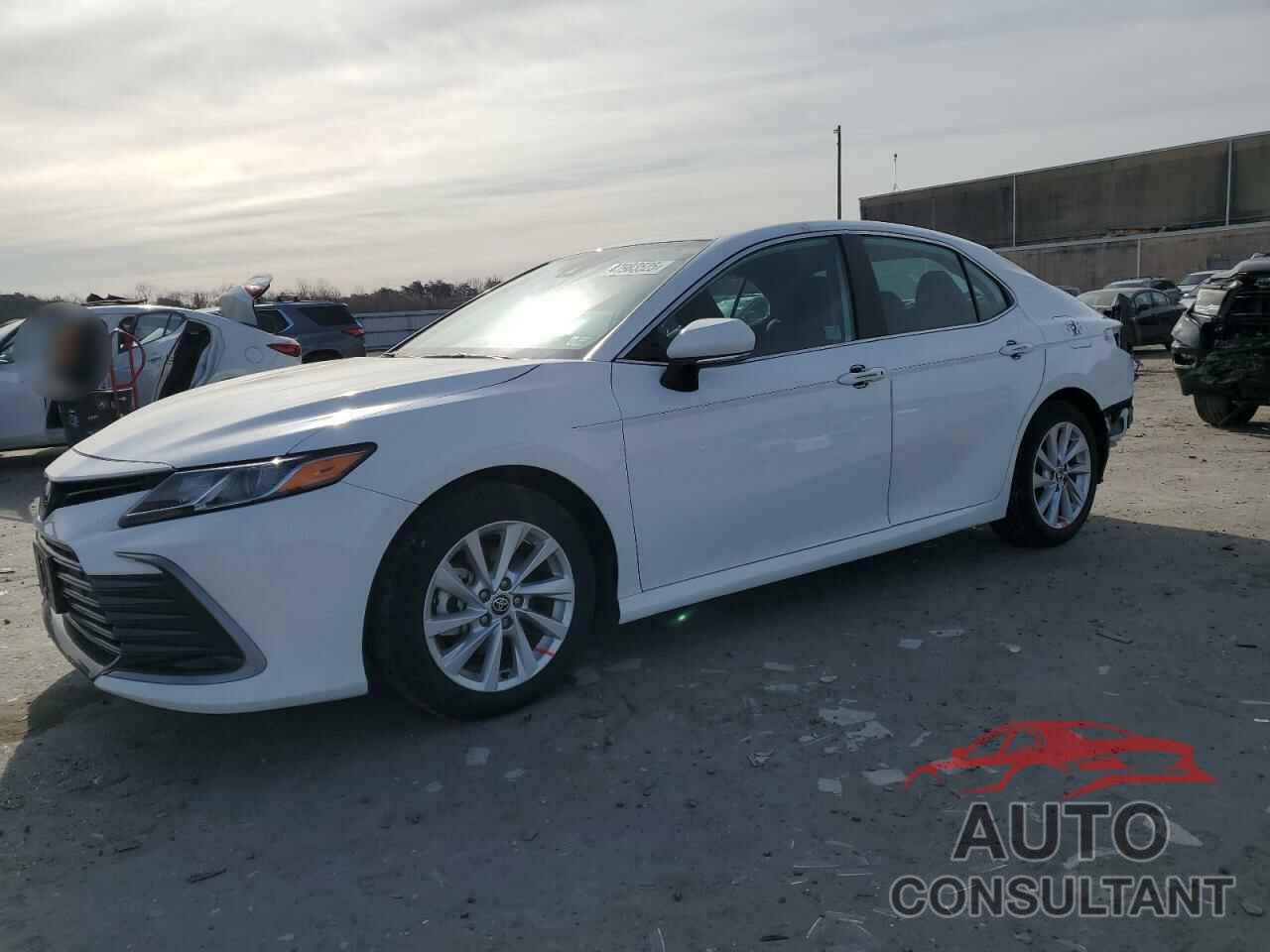 TOYOTA CAMRY 2024 - 4T1R11AK2RU880968