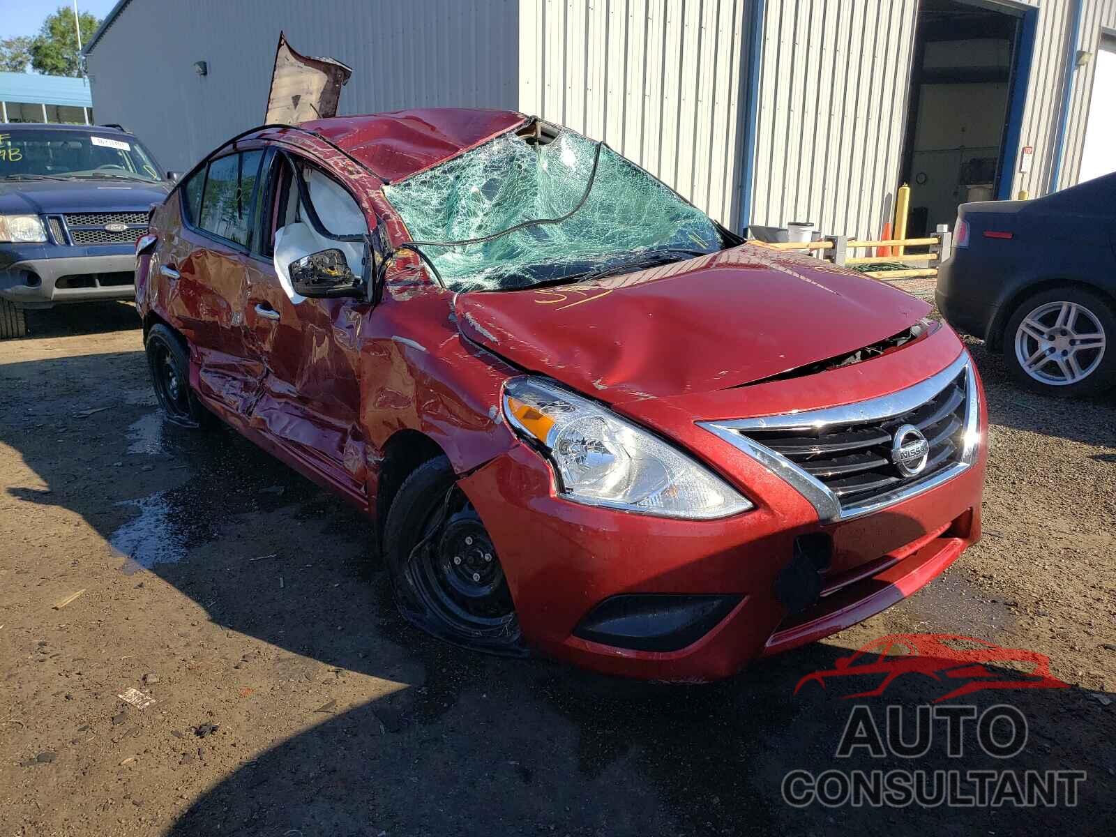 NISSAN VERSA 2019 - 3N1CN7AP5KL810607