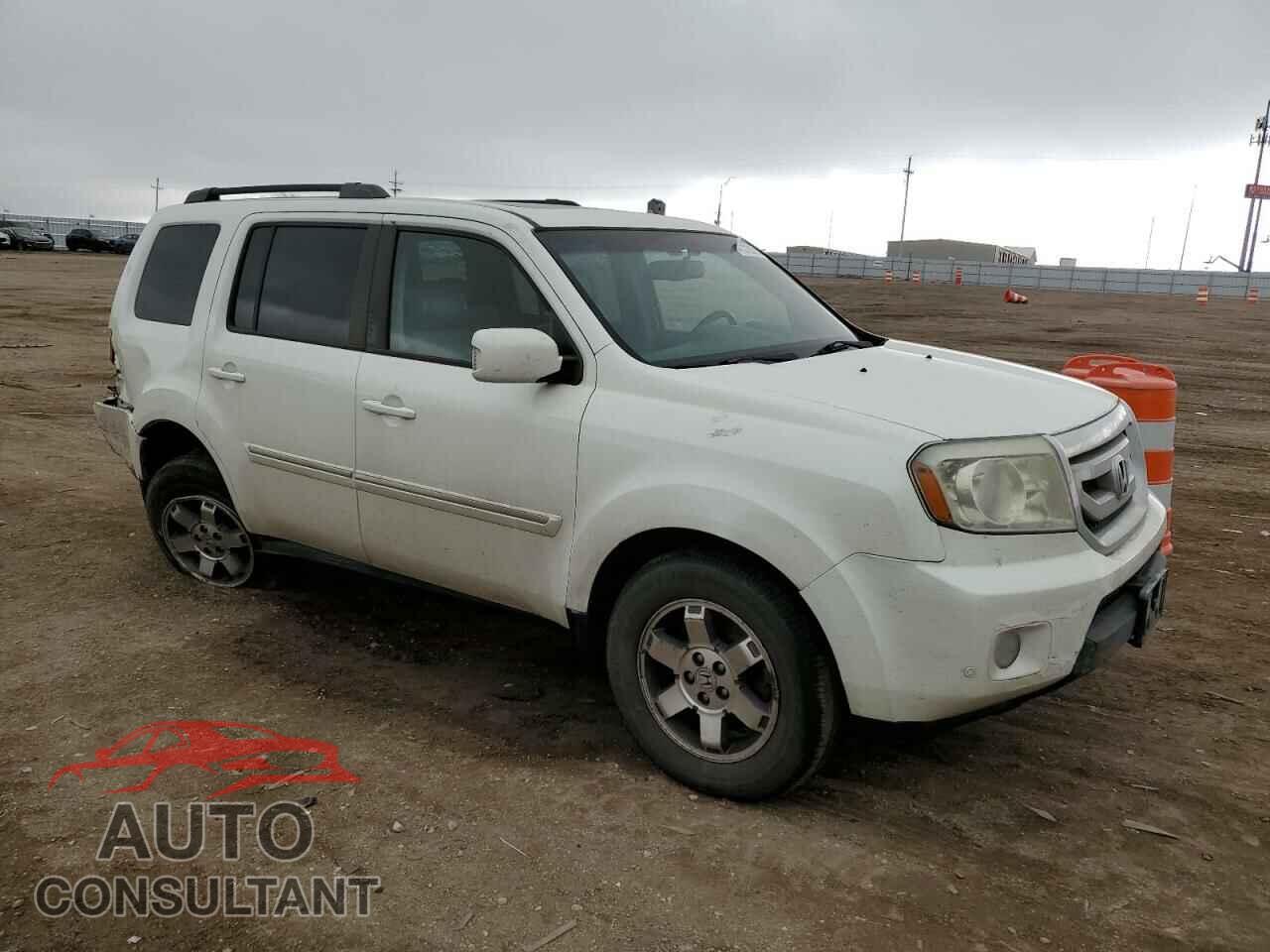HONDA PILOT 2011 - 5FNYF4H96BB036744