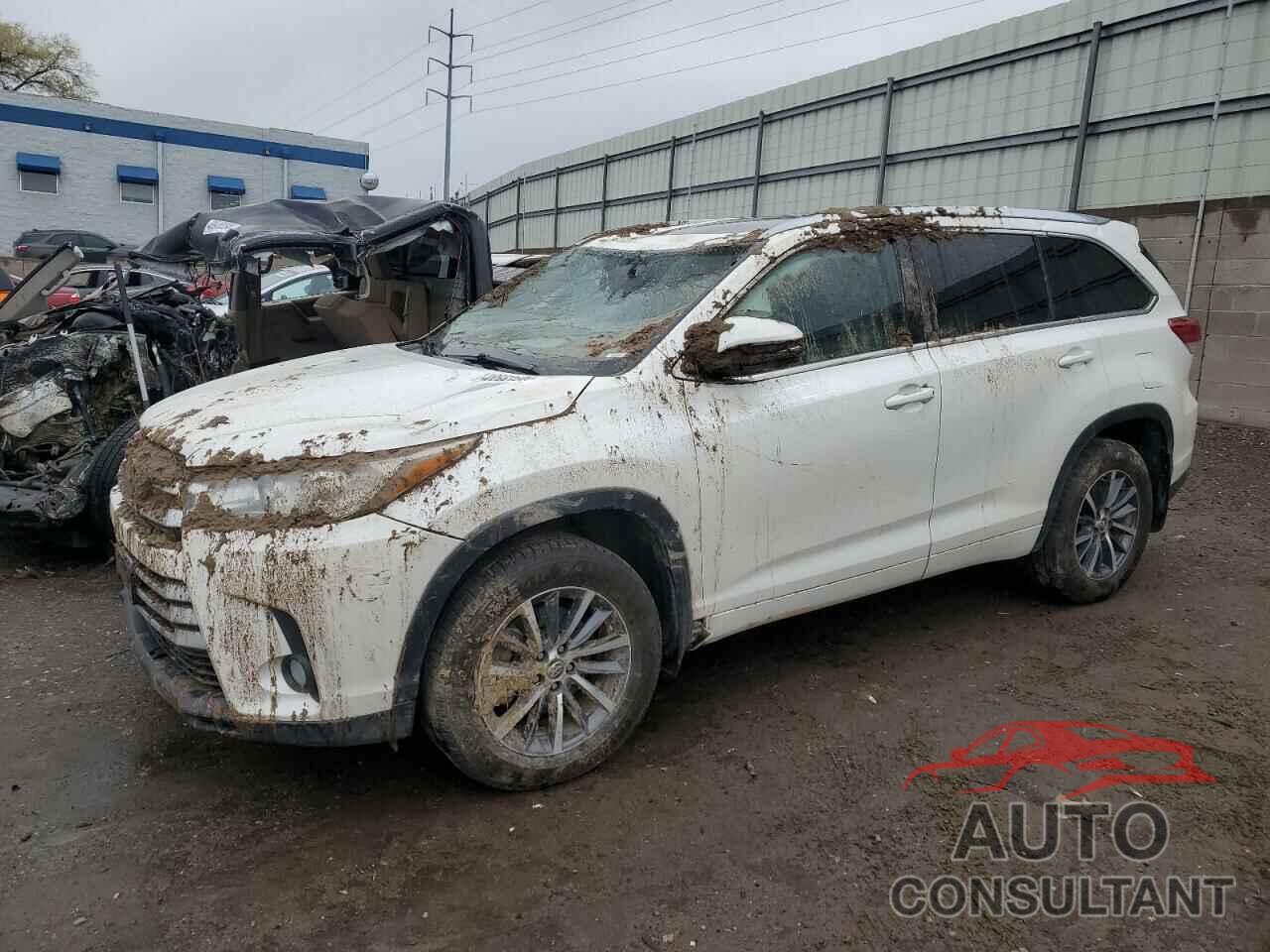 TOYOTA HIGHLANDER 2018 - 5TDJZRFH1JS816998