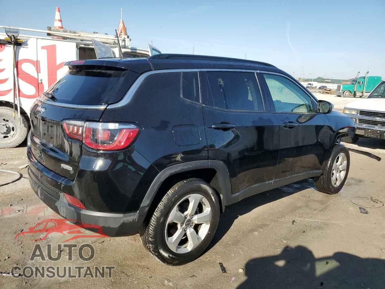 JEEP COMPASS 2018 - 3C4NJDBB8JT479667