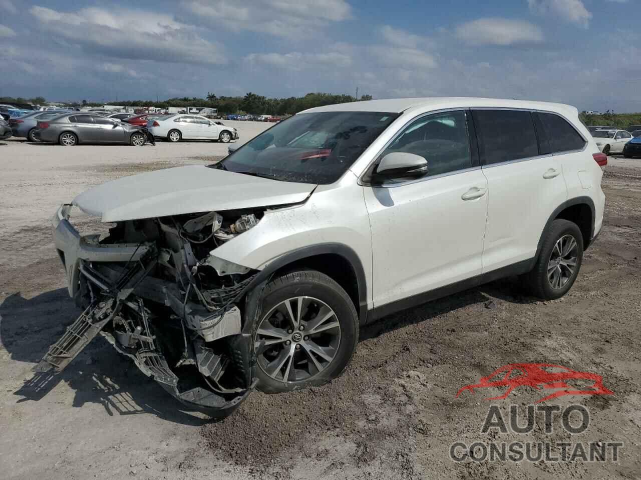 TOYOTA HIGHLANDER 2019 - 5TDZARFH7KS057544