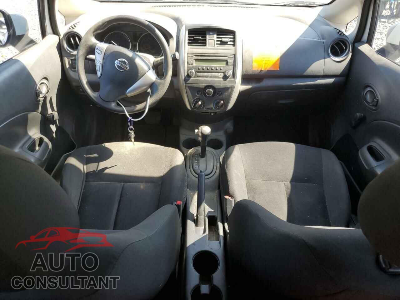 NISSAN VERSA 2018 - 3N1CE2CPXJL362105