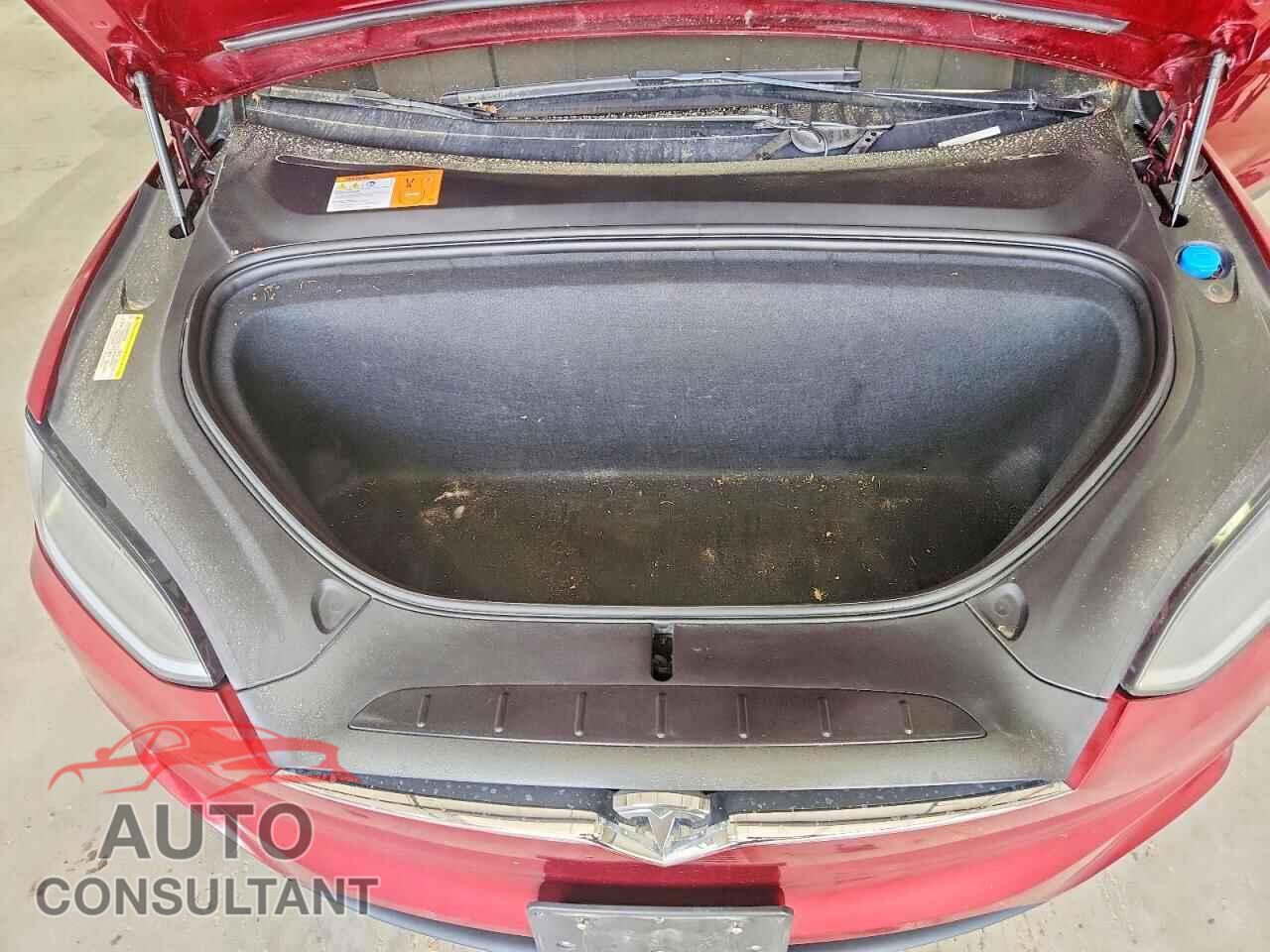 TESLA MODEL X 2016 - 5YJXCAE44GFF00068