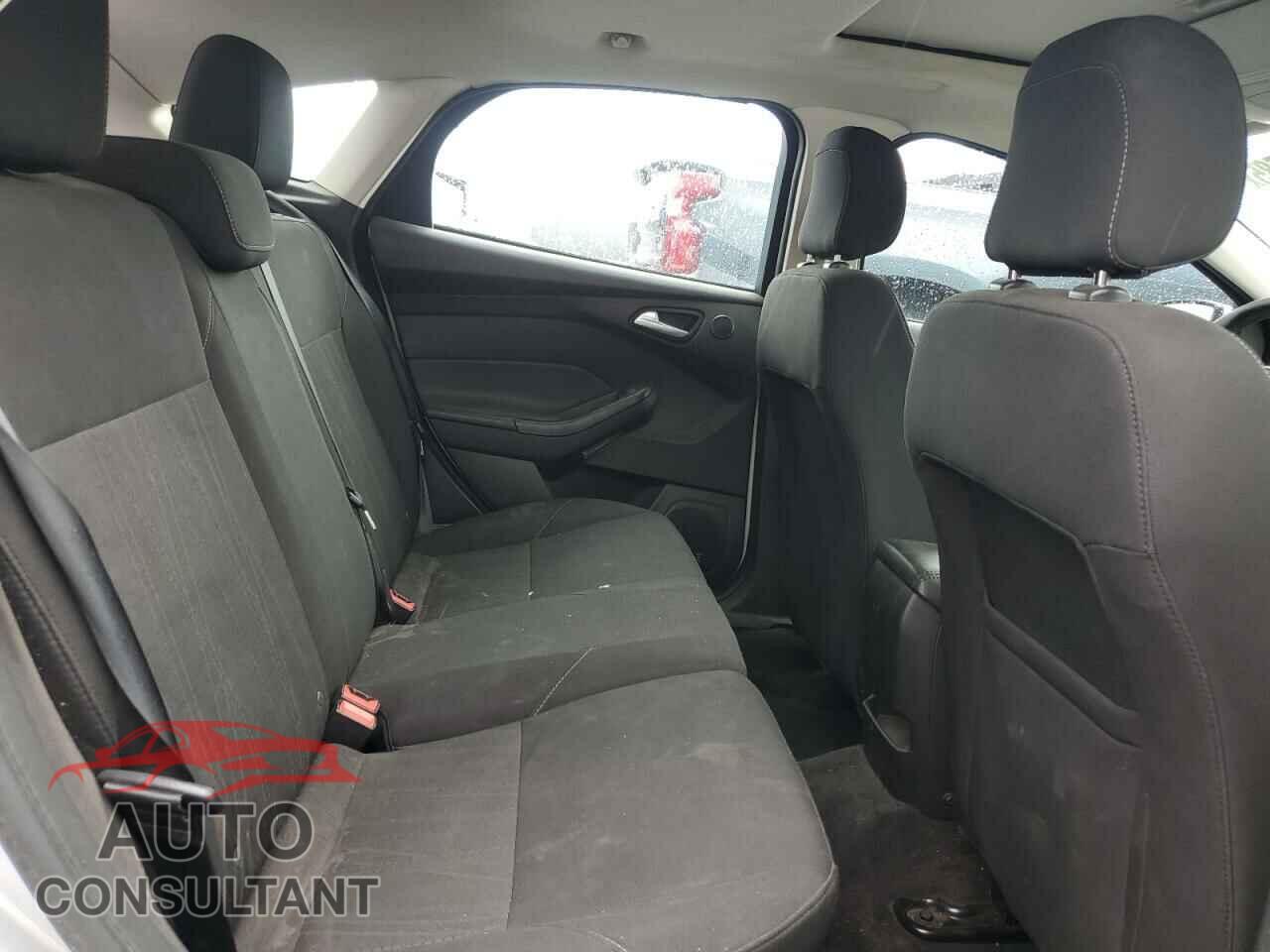 FORD FOCUS 2018 - 1FADP3M28JL250067