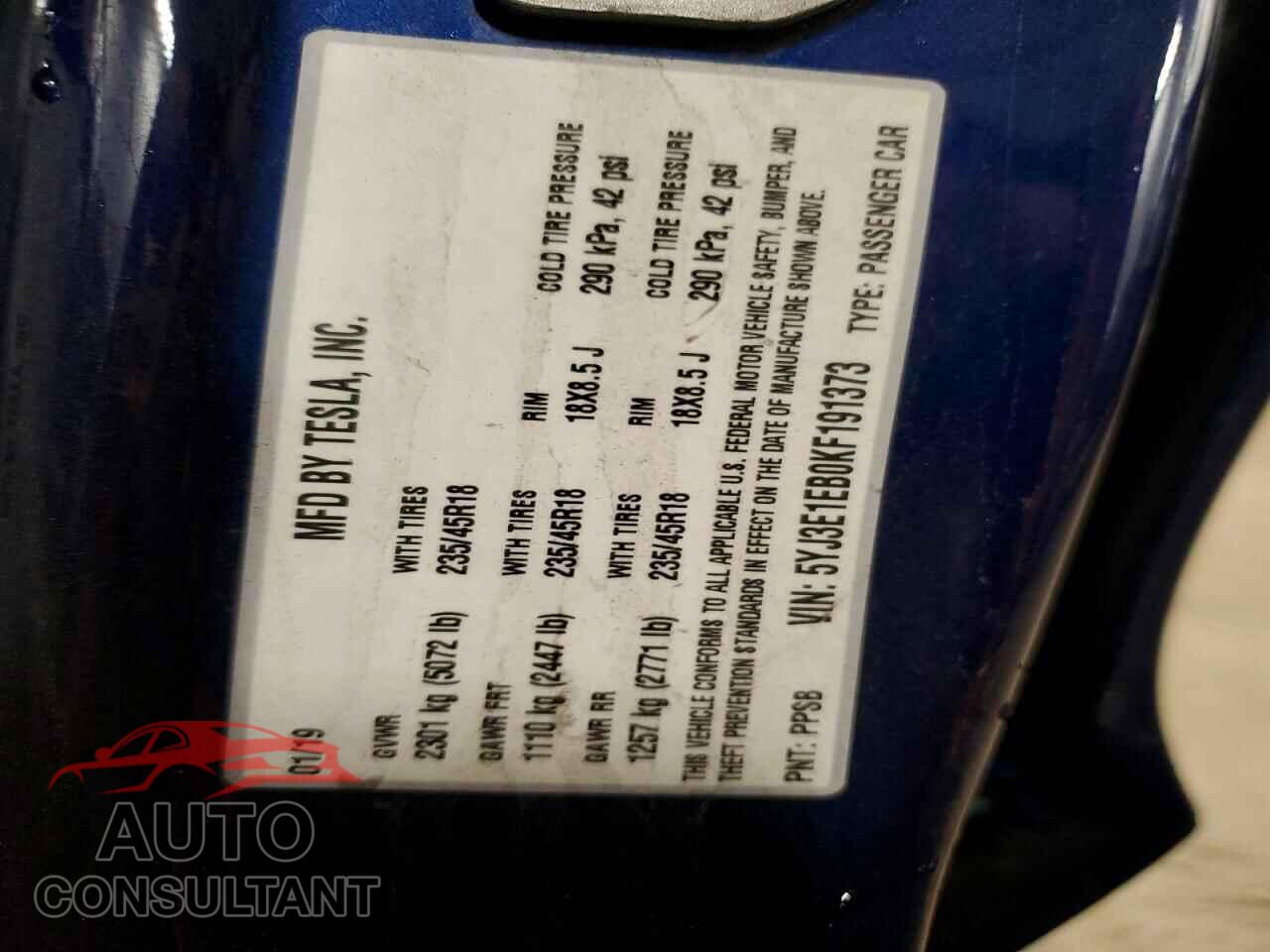 TESLA MODEL 3 2019 - 5YJ3E1EB0KF191373
