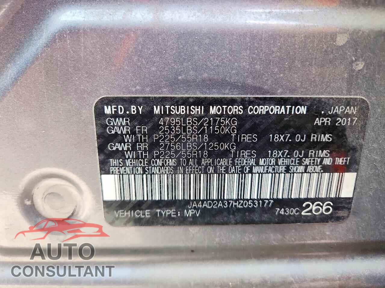 MITSUBISHI OUTLANDER 2017 - JA4AD2A37HZ053177