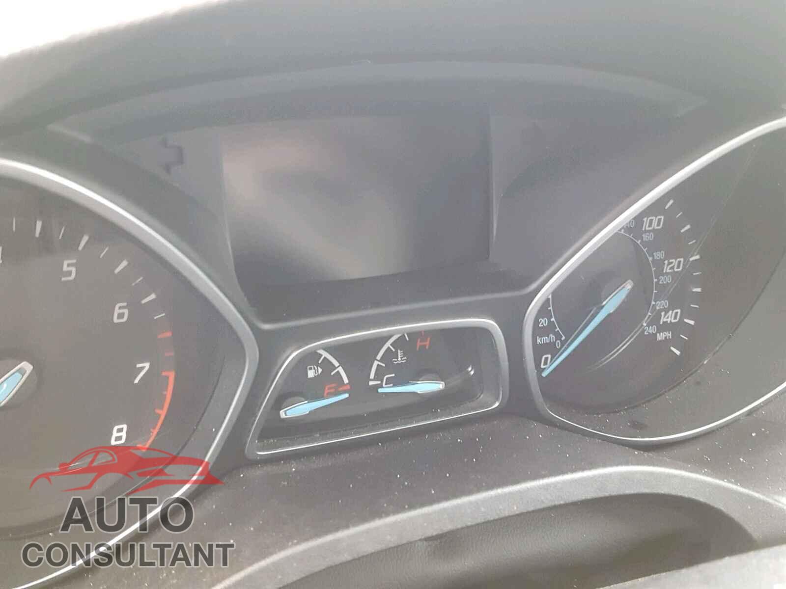 FORD ESCAPE SE 2015 - 1FMCU9G90FUB96710