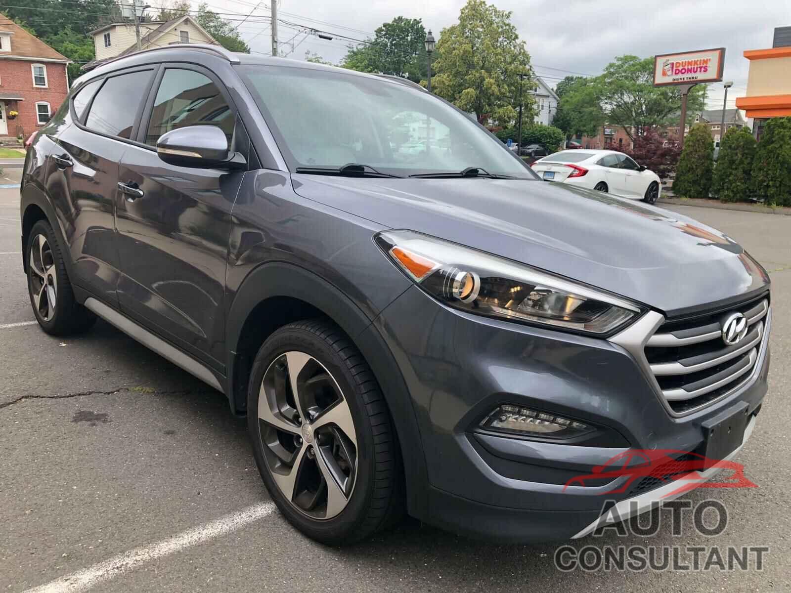 HYUNDAI TUCSON 2017 - KM8J3CA21HU415373