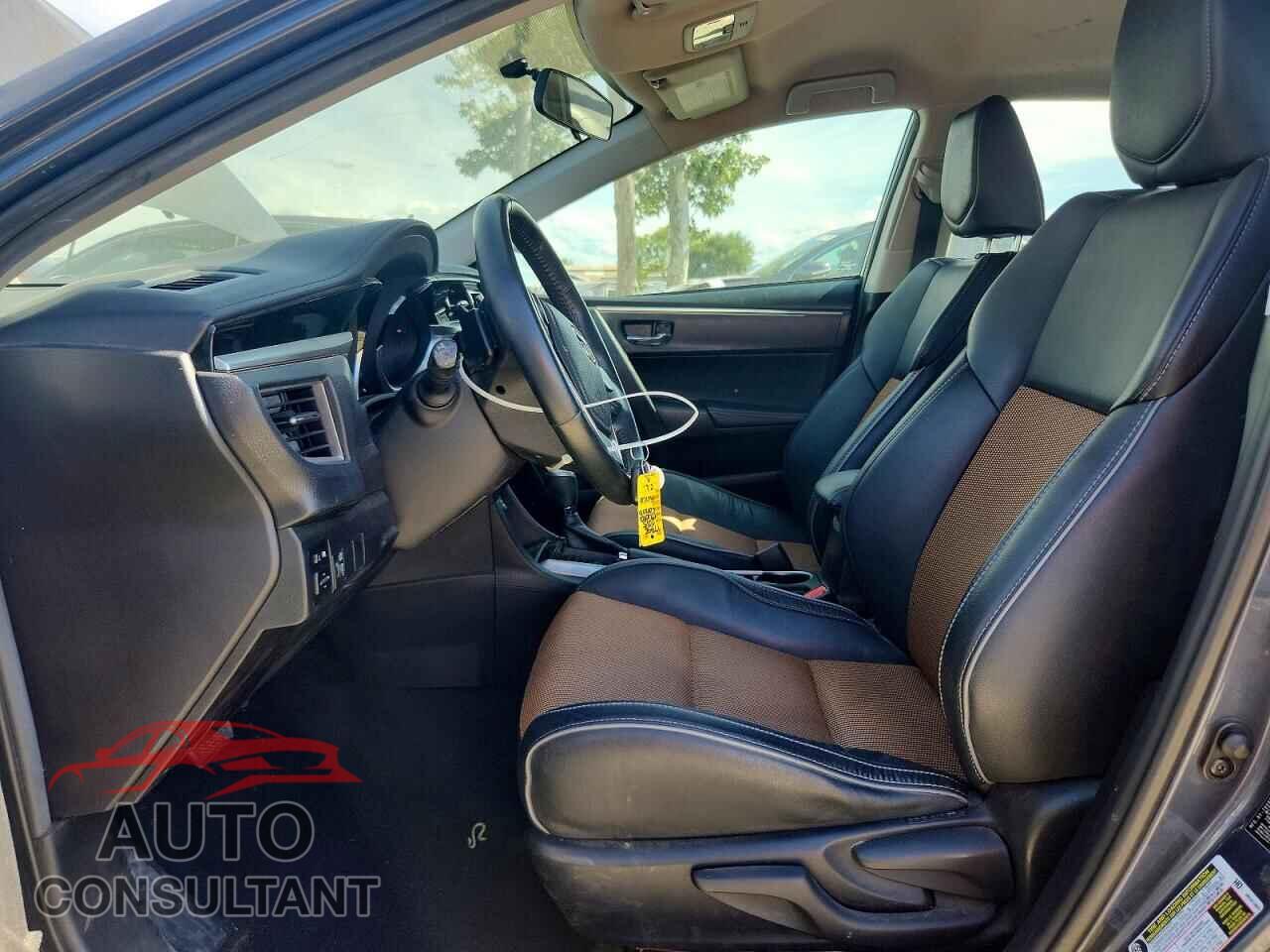 TOYOTA COROLLA 2015 - 5YFBURHE3FP298429