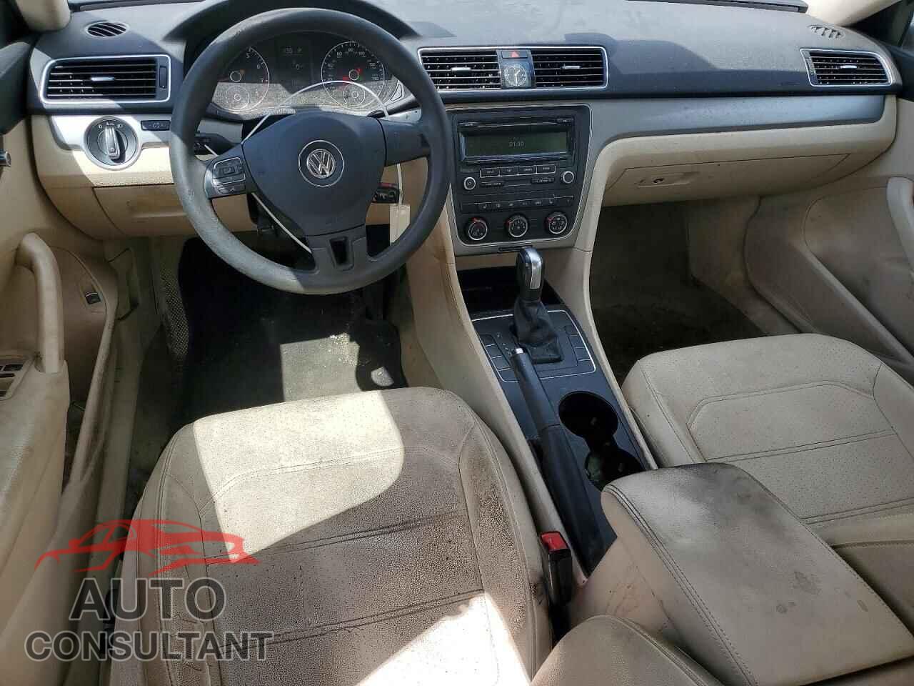 VOLKSWAGEN PASSAT 2013 - 1VWAP7A33DC135749