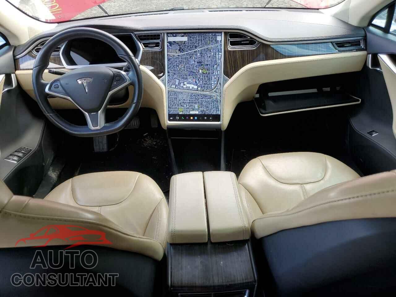 TESLA MODEL S 2013 - 5YJSA1DN2DFP28279