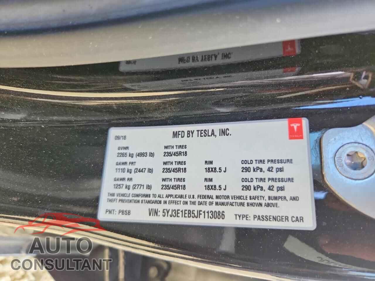 TESLA MODEL 3 2018 - 5YJ3E1EB5JF113086