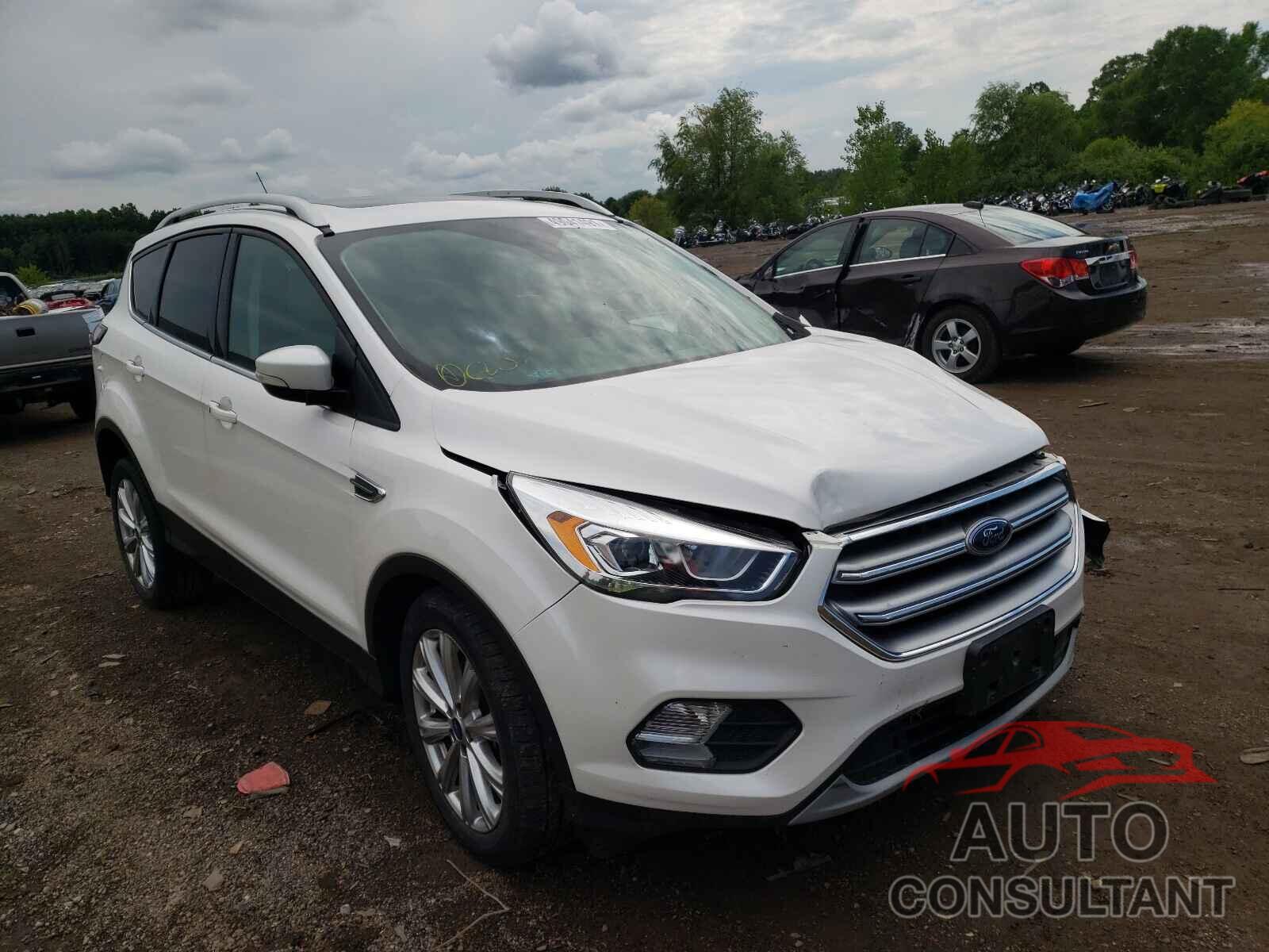 FORD ESCAPE 2017 - 1FMCU9JD7HUC74884
