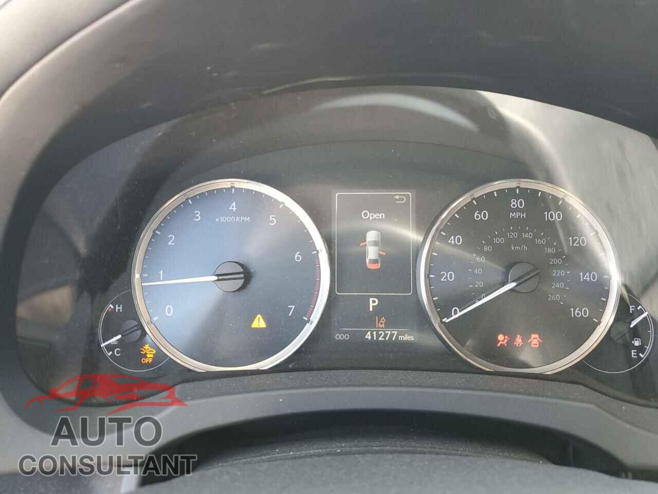 LEXUS IS 2018 - JTHBA1D29J5069473