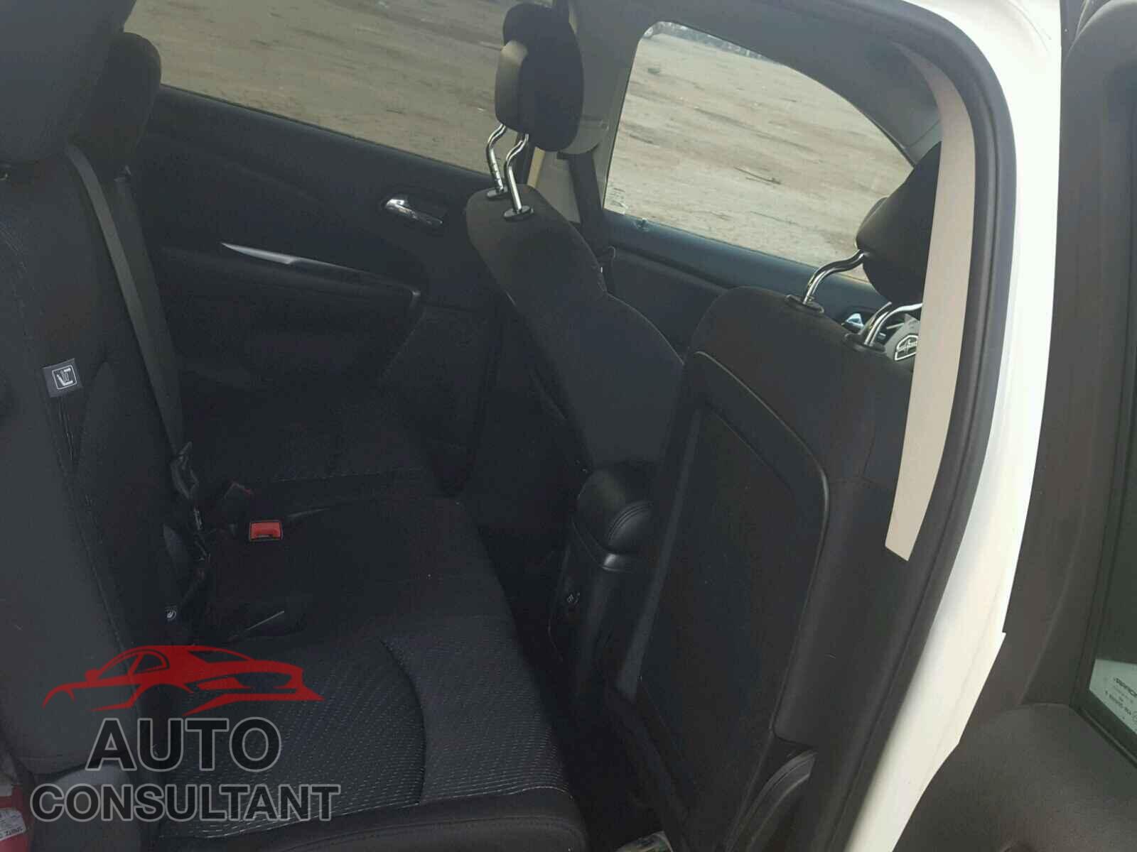 DODGE JOURNEY 2015 - 3C4PDCBG4FT673948