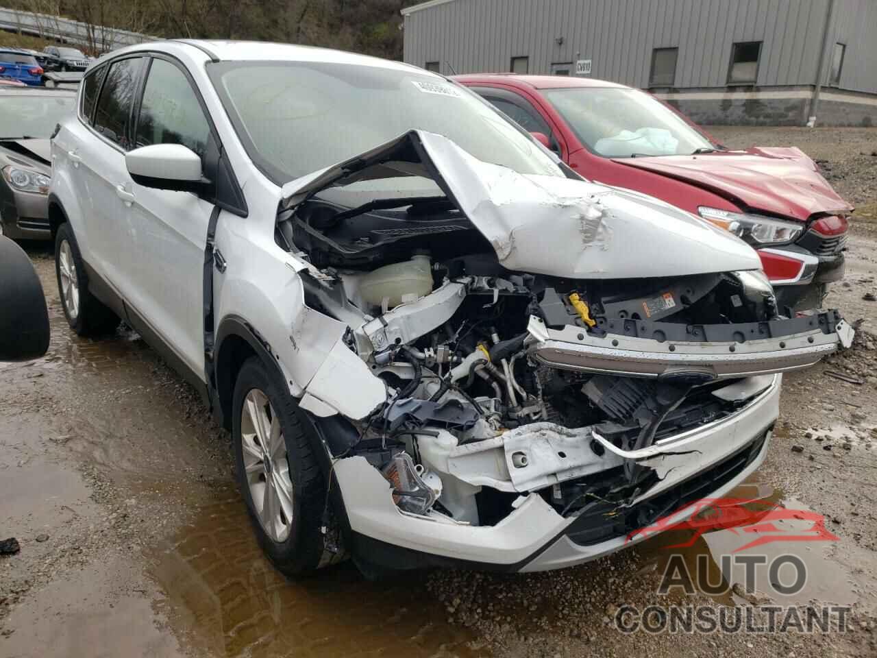 FORD ESCAPE 2017 - 1FMCU9GD7HUB13572