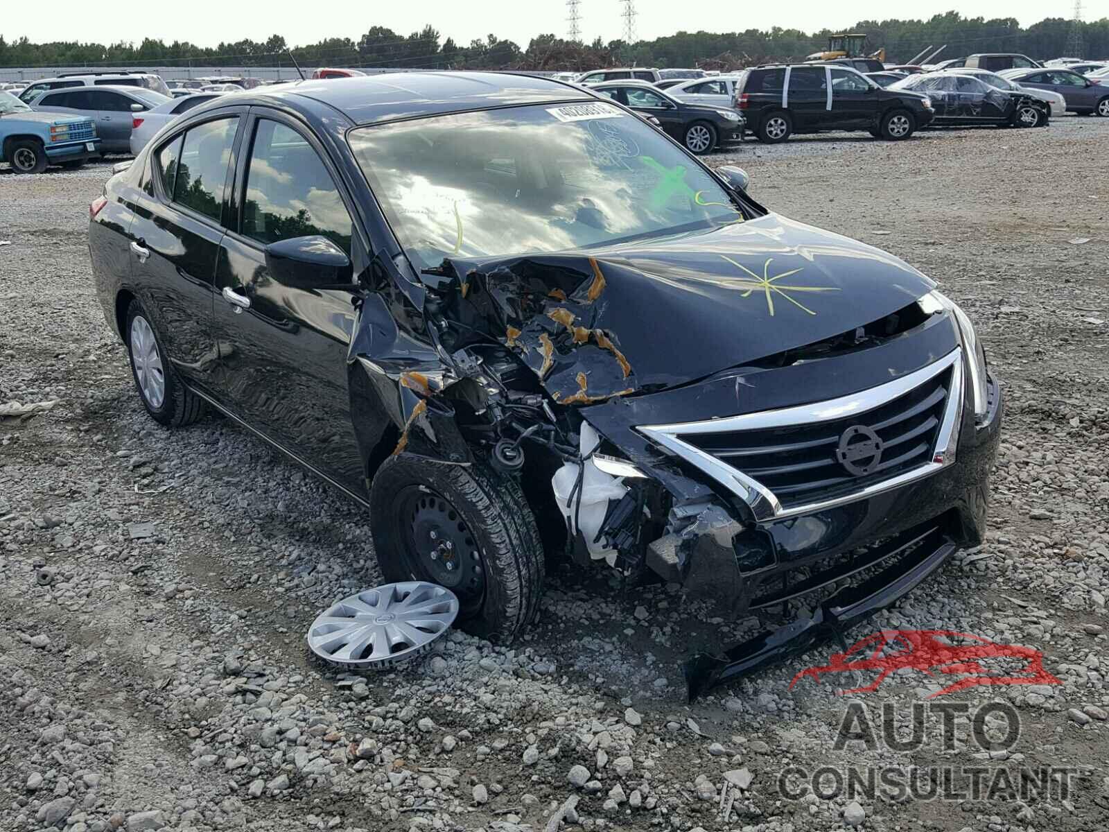 NISSAN VERSA 2018 - 3N1CN7AP9JL863972