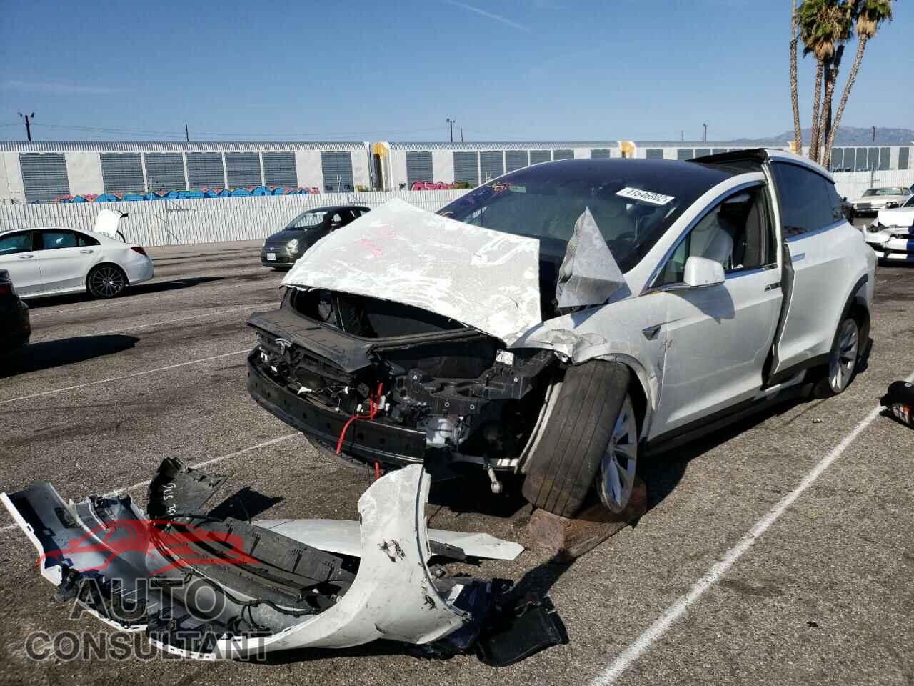 TESLA MODEL X 2017 - 5YJXCDE43HF026677