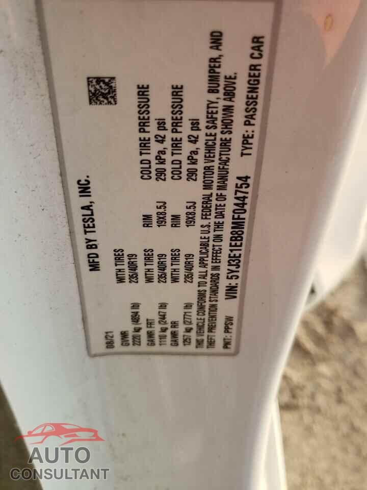 TESLA MODEL 3 2021 - 5YJ3E1EB8MF044754
