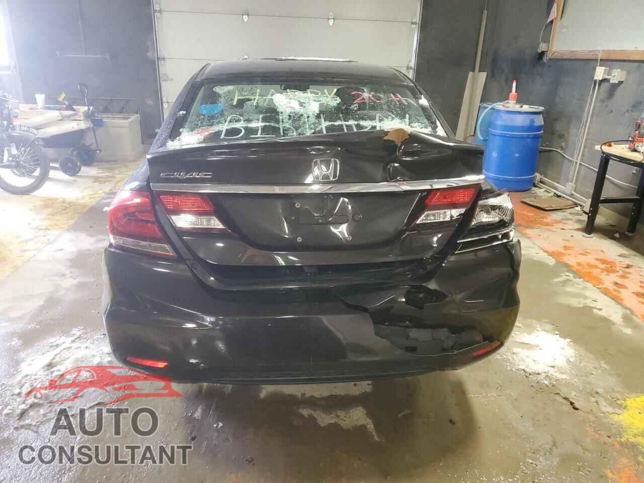 HONDA CIVIC 2013 - 2HGFB2F51DH586357