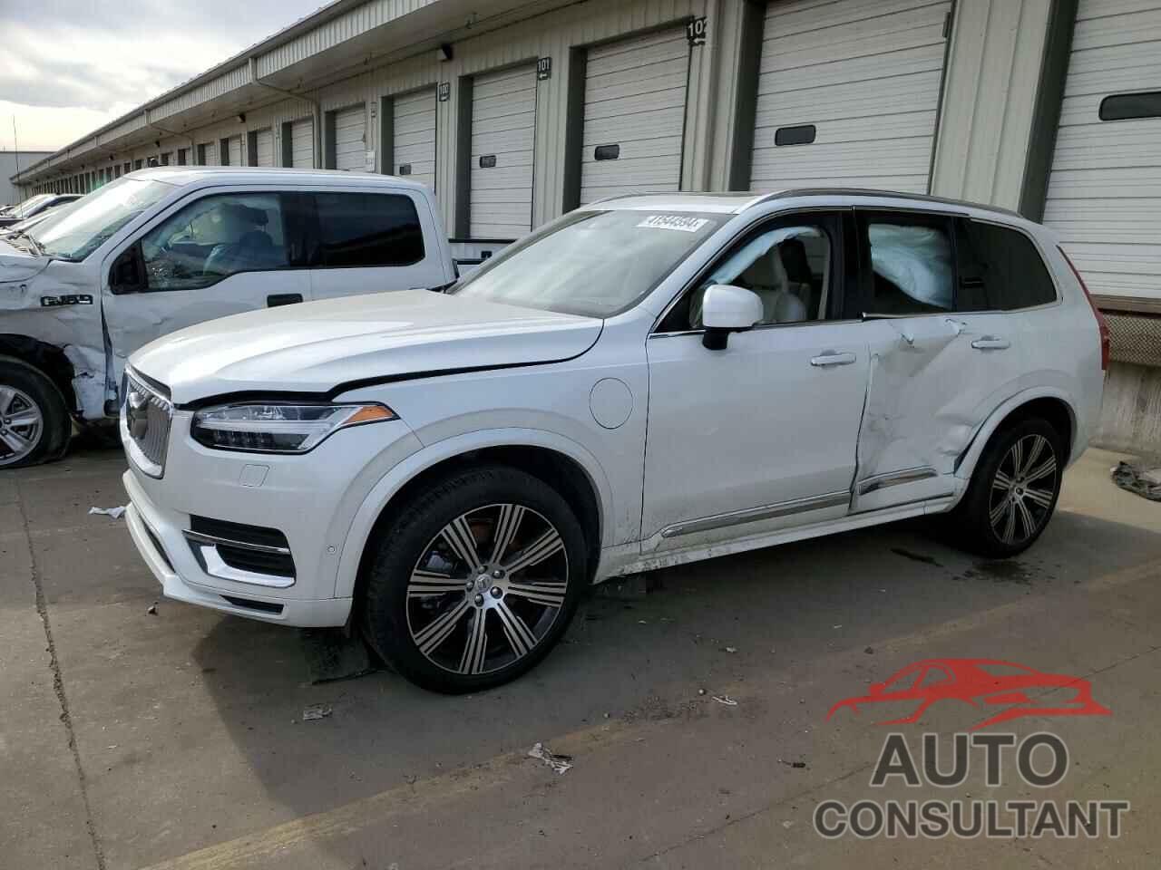 VOLVO XC90 T8 RE 2021 - YV4BR00L7M1765809