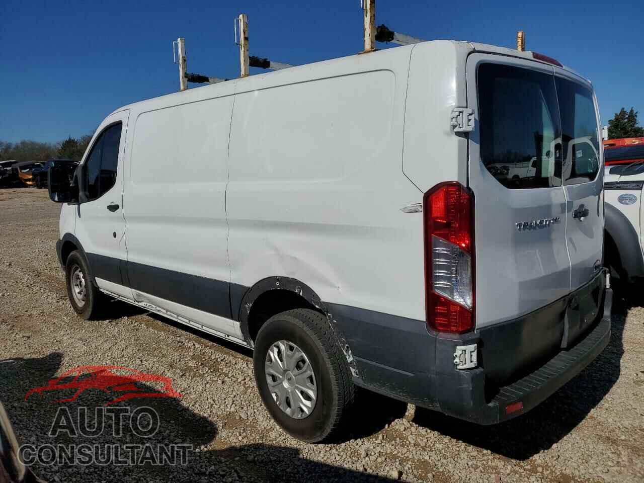 FORD TRANSIT 2018 - 1FTYR1YM2JKA98573