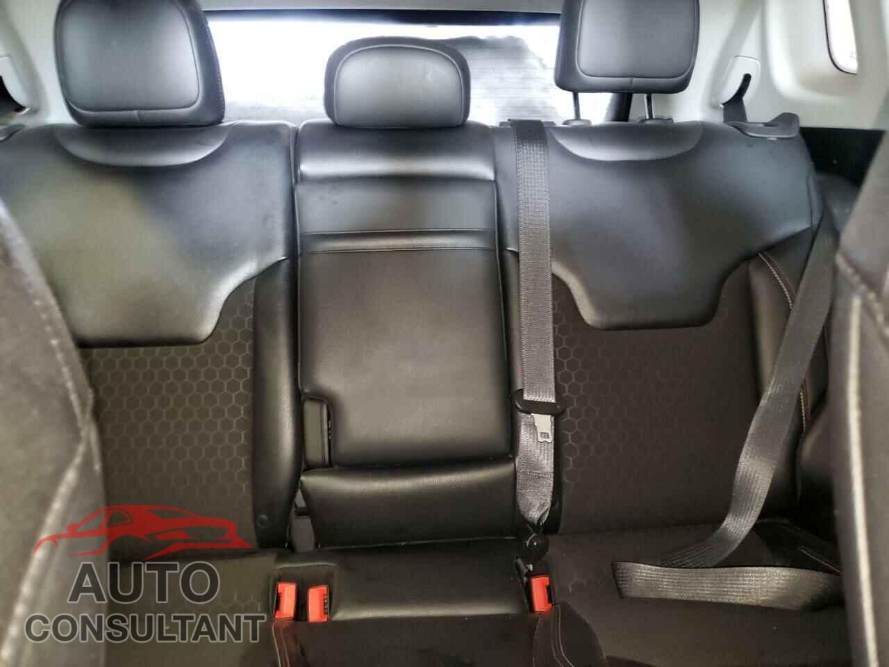 JEEP COMPASS 2017 - 3C4NJCBB4HT643033