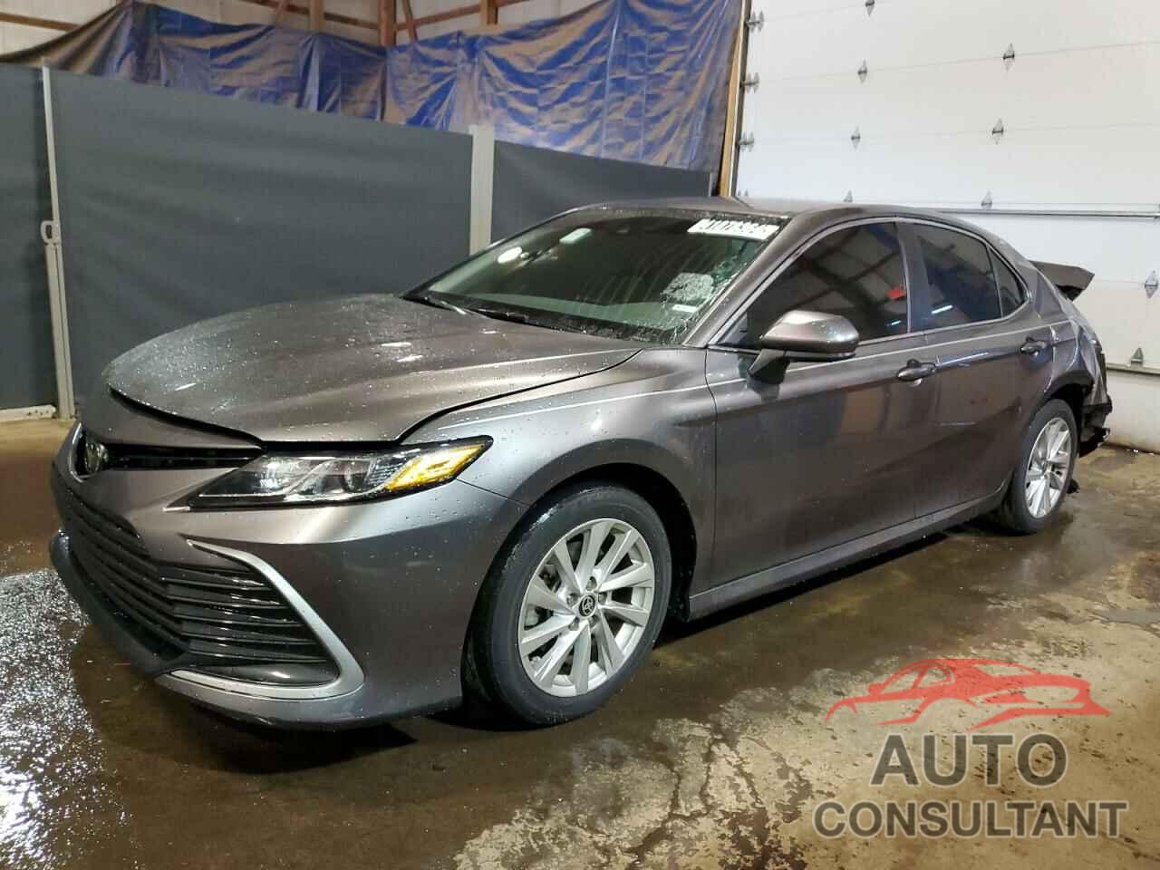 TOYOTA CAMRY 2021 - 4T1C11AK5MU573311