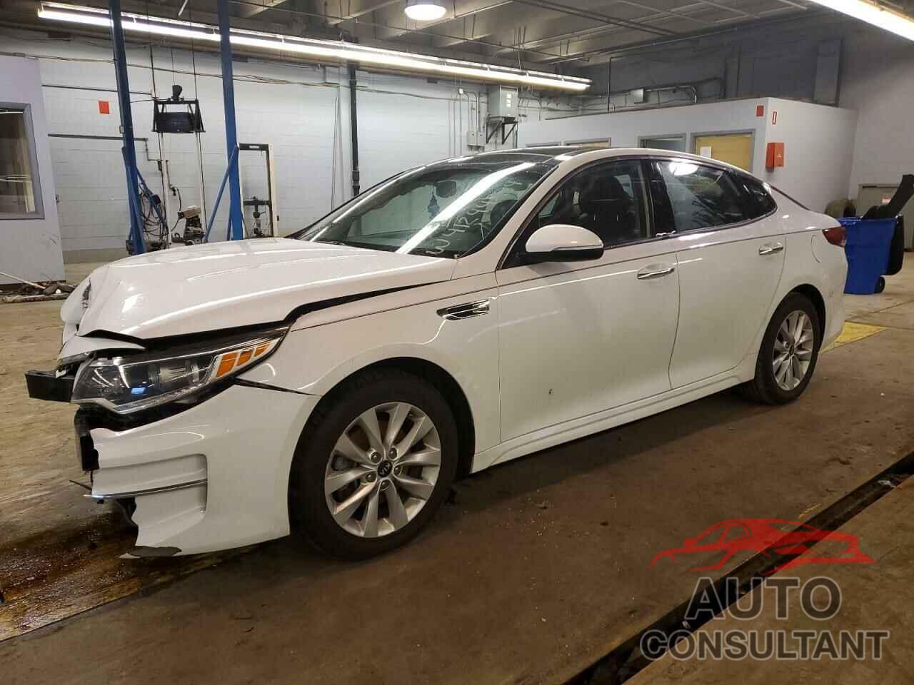 KIA OPTIMA 2018 - 5XXGU4L37JG206433