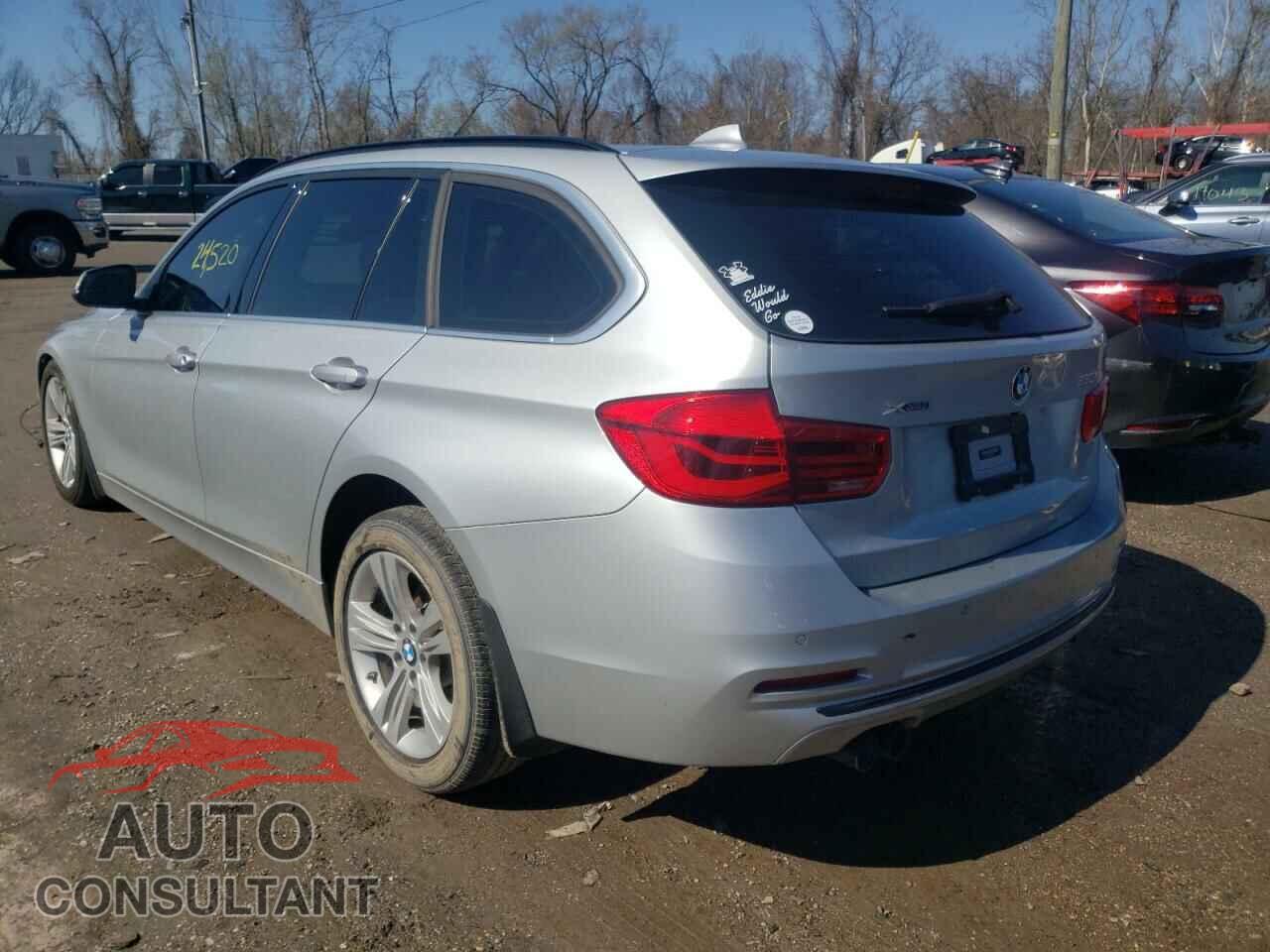 BMW 3 SERIES 2018 - WBA8K3C51JA483643