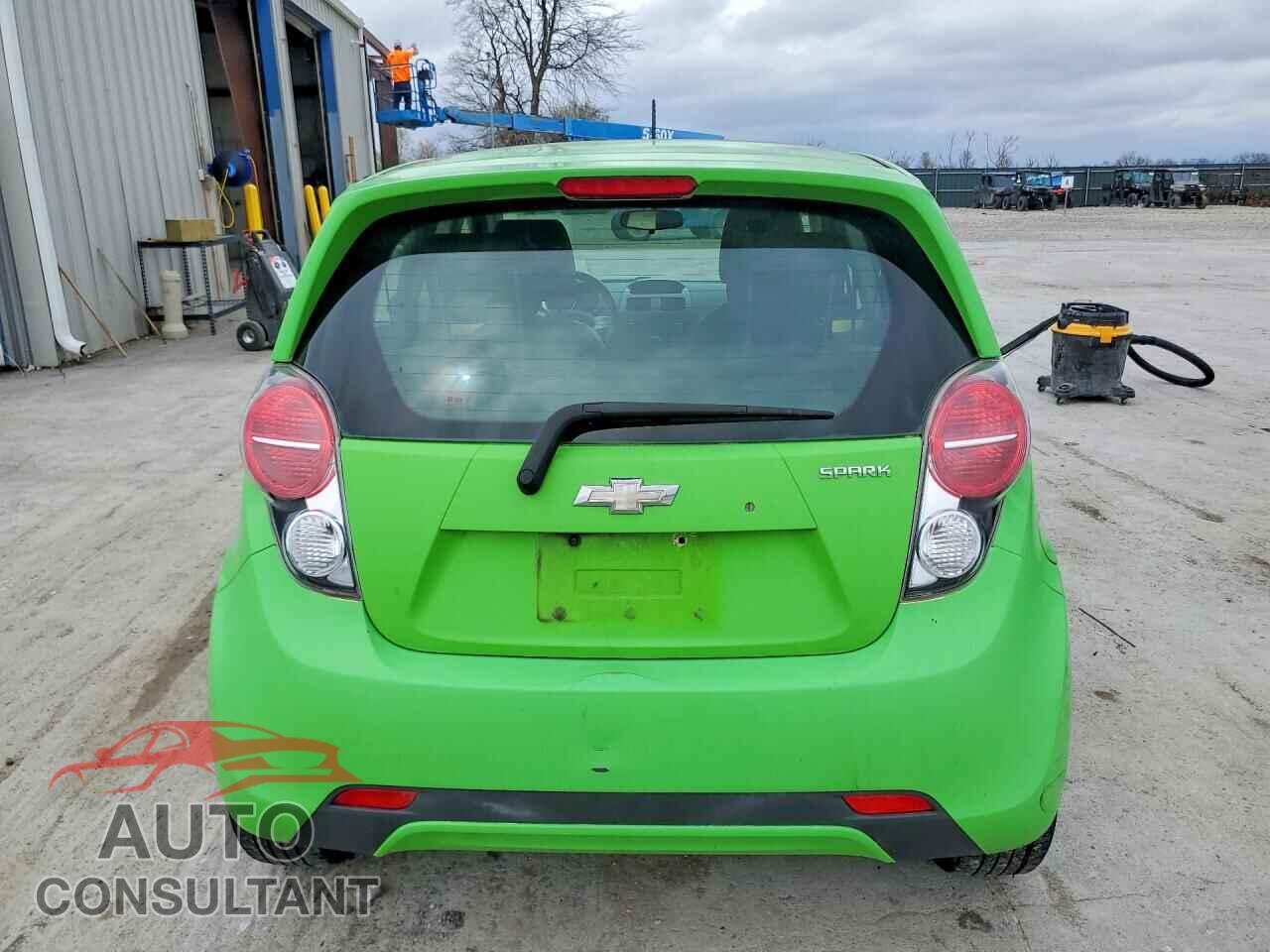 CHEVROLET SPARK LS 2015 - KL8CB6S96FC728041