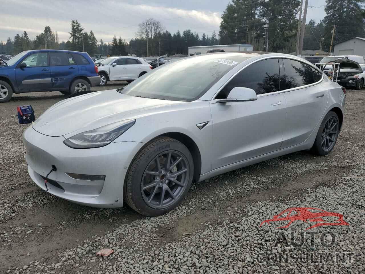 TESLA MODEL 3 2018 - 5YJ3E1EA9JF044085