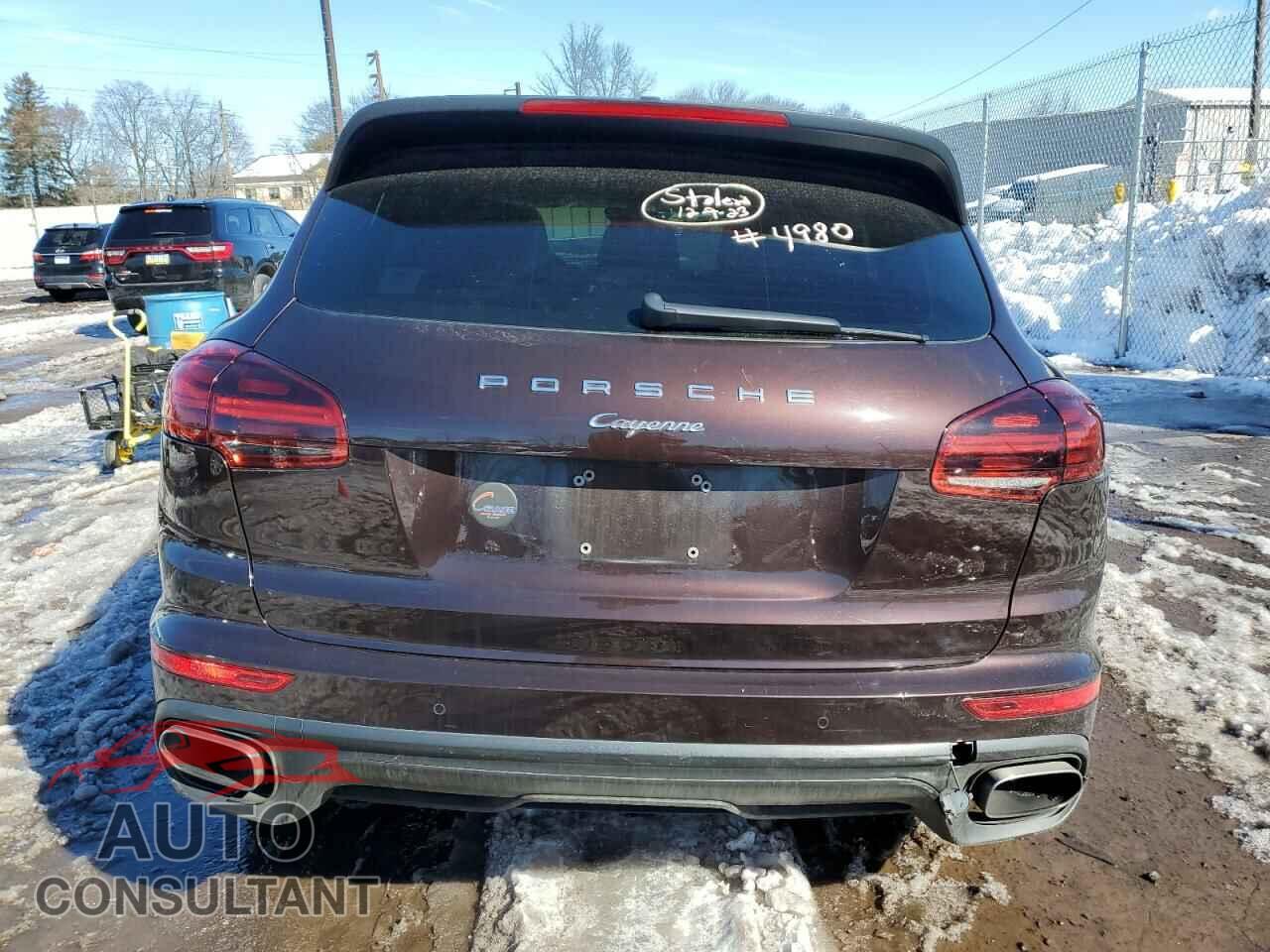 PORSCHE CAYENNE 2016 - WP1AA2A24GKA14980