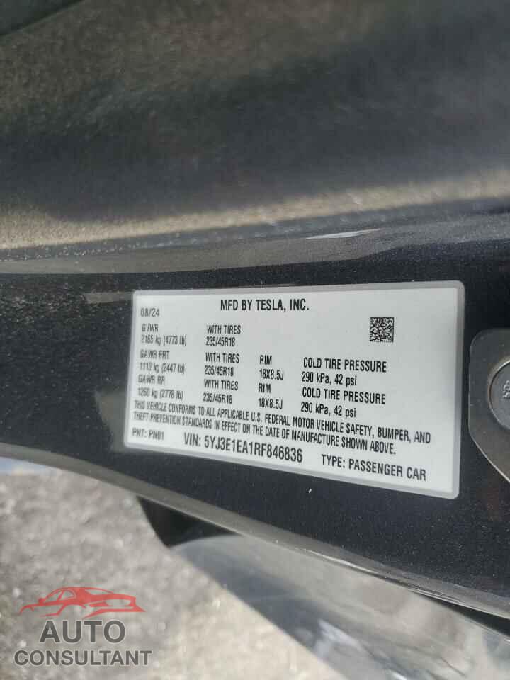 TESLA MODEL 3 2024 - 5YJ3E1EA1RF846836