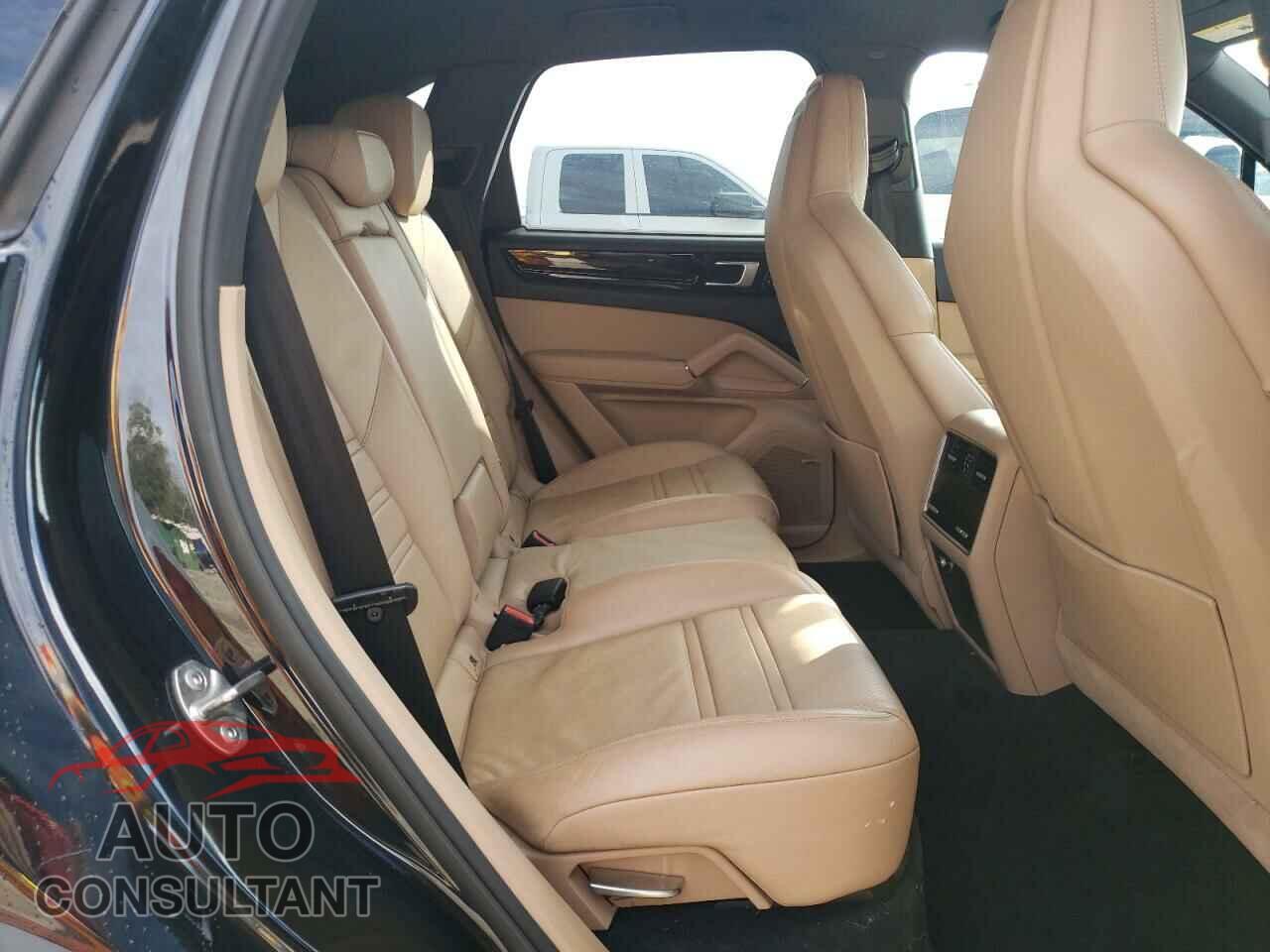 PORSCHE CAYENNE 2019 - WP1AA2AY4KDA04497
