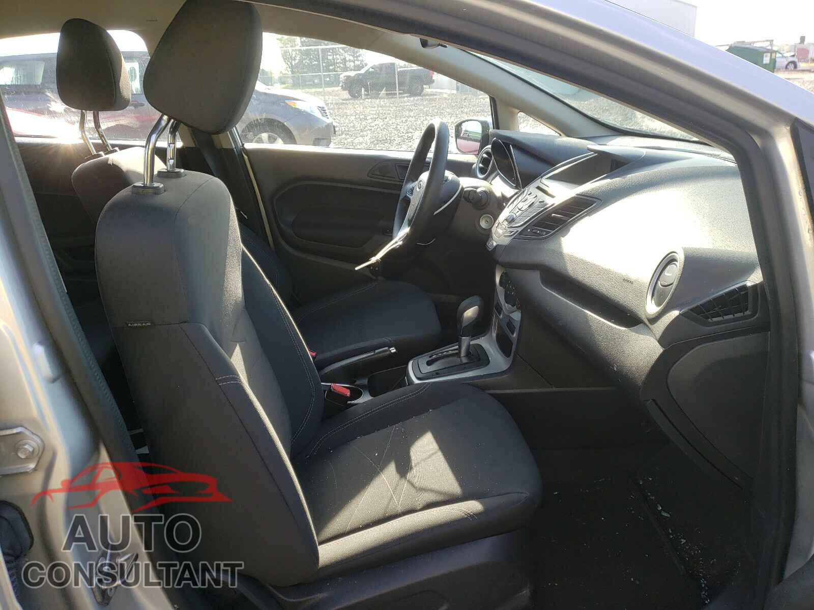 FORD FIESTA 2019 - 3FADP4EJ8KM123783