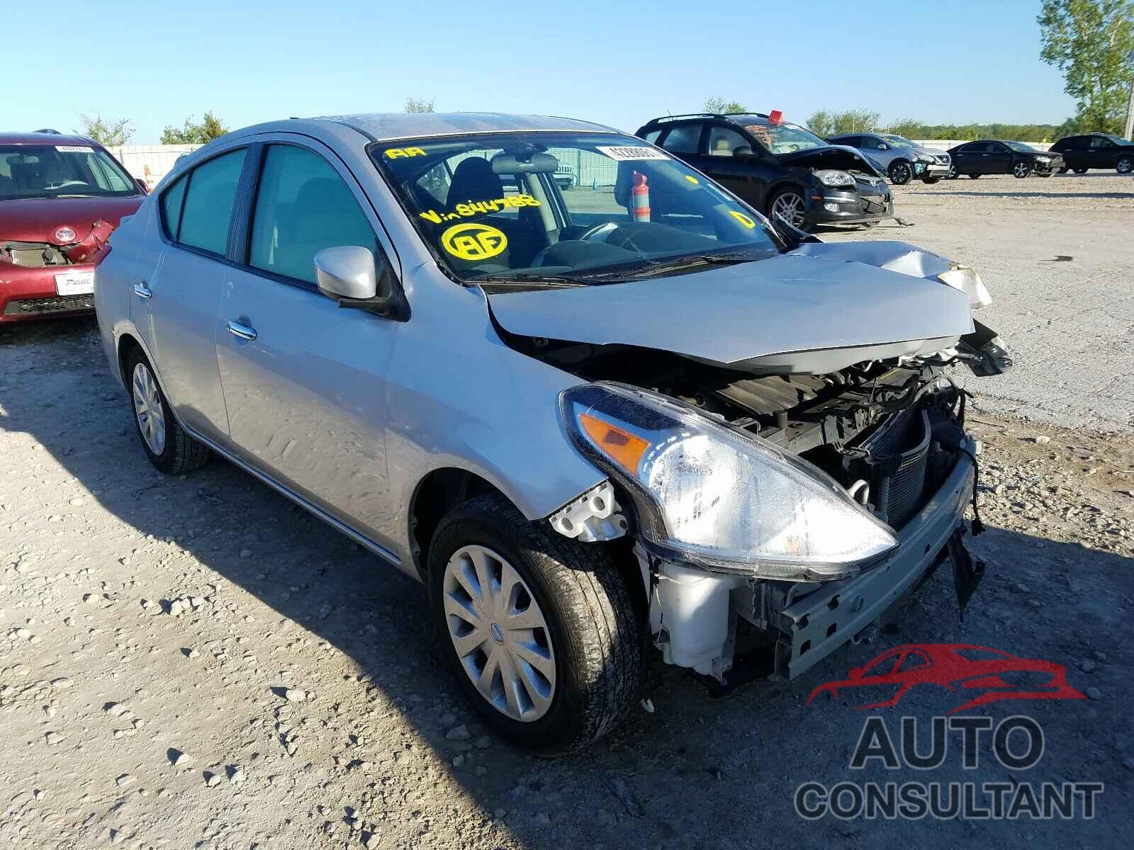 NISSAN VERSA 2019 - 3N1CN7AP7KL844788