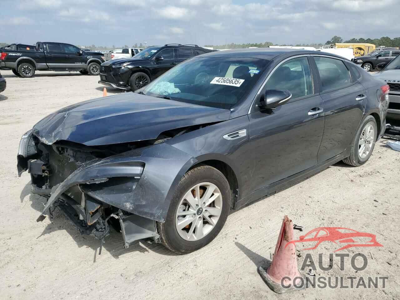 KIA OPTIMA 2018 - KNAGT4L35J5220738