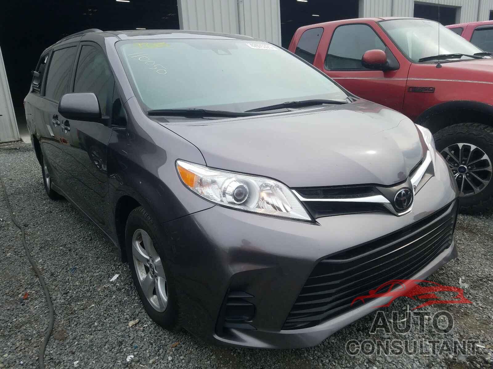 TOYOTA SIENNA 2019 - 5TDKZ3DC7KS995851