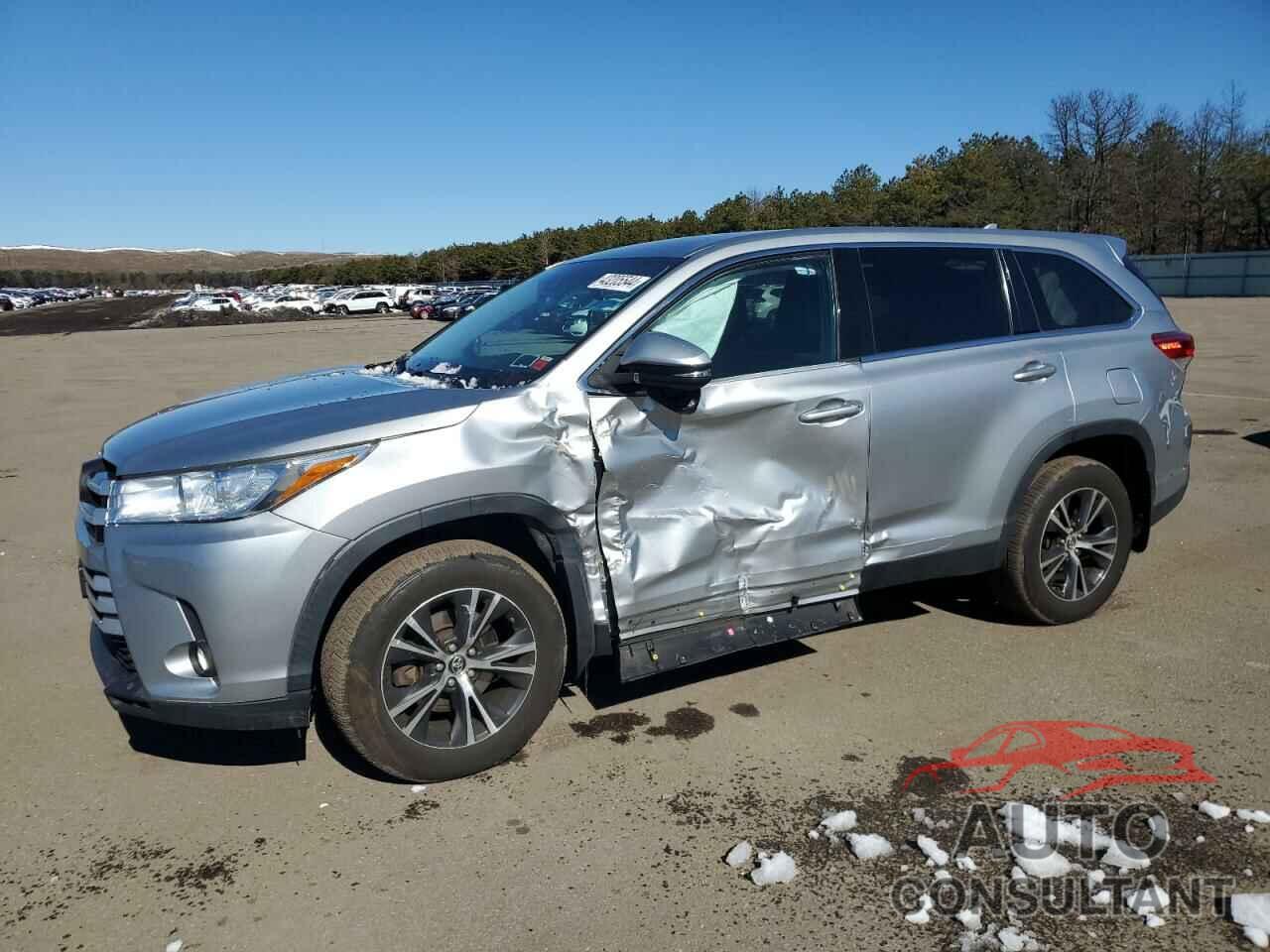 TOYOTA HIGHLANDER 2019 - 5TDBZRFH5KS969566