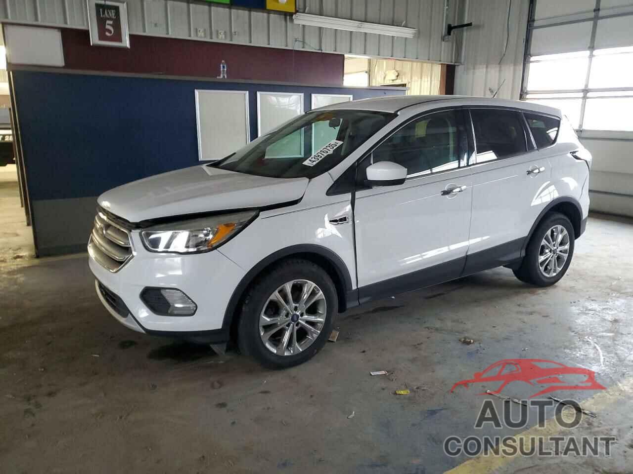 FORD ESCAPE 2017 - 1FMCU0GD2HUA40378