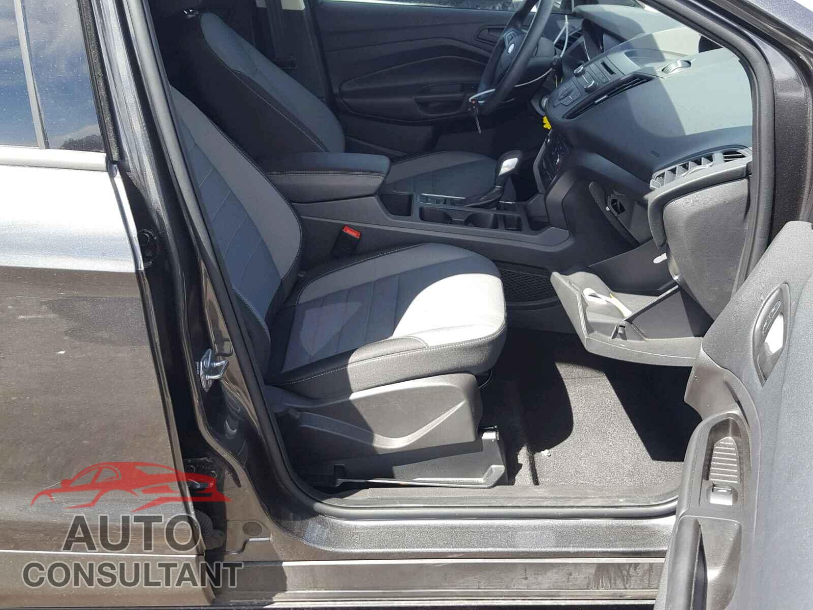 FORD ESCAPE S 2017 - 1FMCU0F71HUE74237