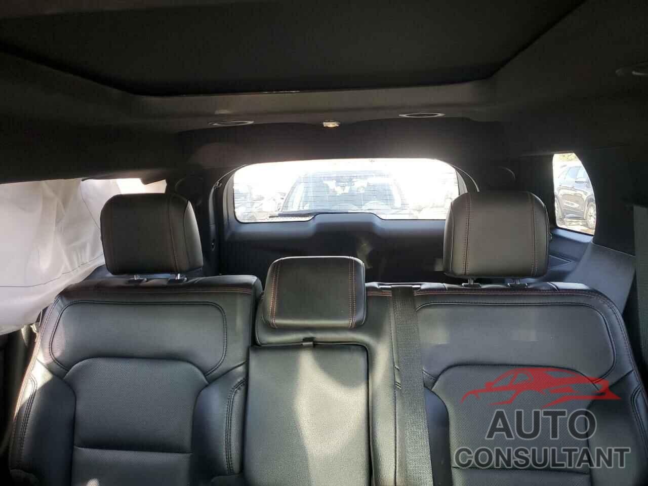 FORD EXPLORER 2018 - 1FM5K8GT7JGA57492