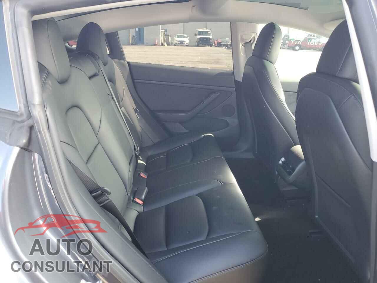 TESLA MODEL 3 2022 - 5YJ3E1EA8NF122152